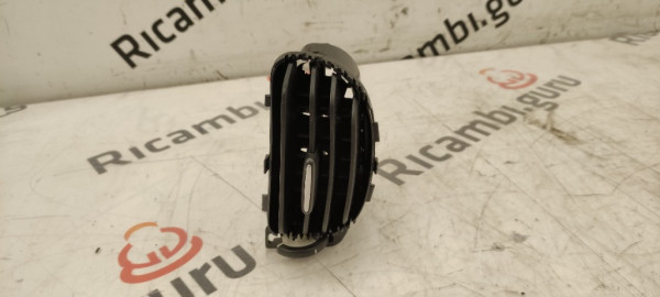 Bocchetta aria Centrale Destra Fiat 500l