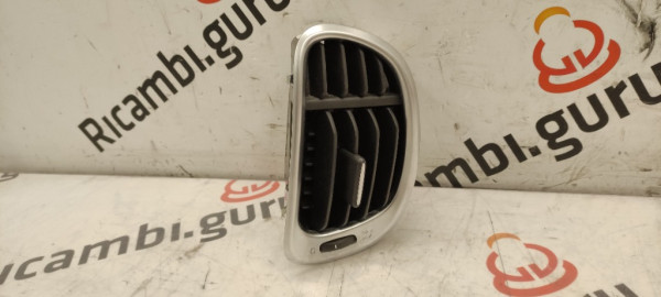 Bocchetta aria Destra Fiat 500l