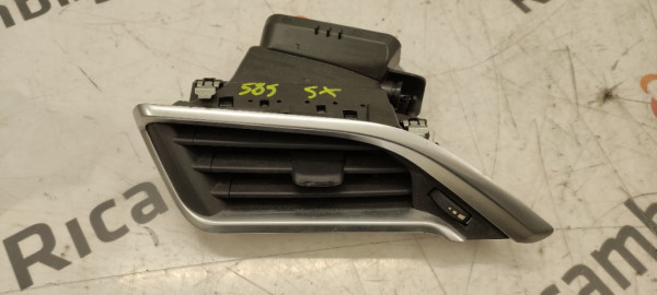 Bocchetta aria Sinistra Peugeot 208