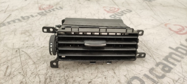 Bocchetta aria Centrale Volvo v60