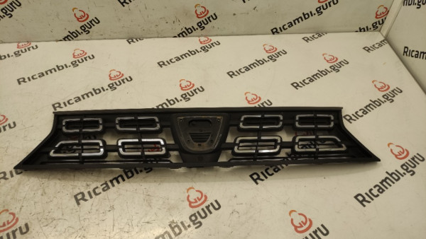 Calandra Dacia Duster