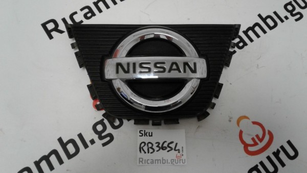 Emblema Anteriore Nissan qashqai+2
