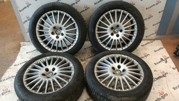 Cerchi in lega Alfa romeo 159