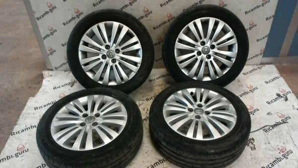 Cerchi in lega Opel corsa