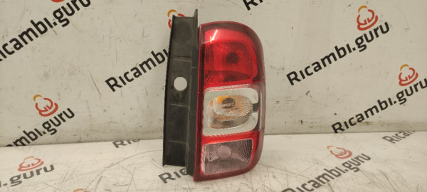 Fanale Posteriore Destro Dacia duster