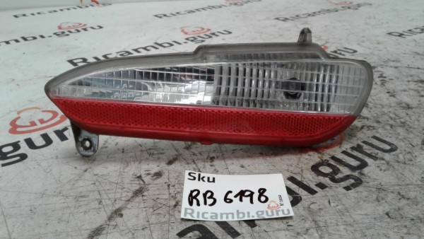 Prodotto: FANALE POSTERIORE RADEX 6400 DESTRO CON FORO POSTERIORE E LUCE RETROMARCIA (RICAMBI
