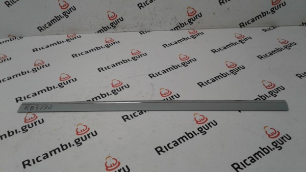 Modanatura Porta Anteriore Sinistra Audi A8