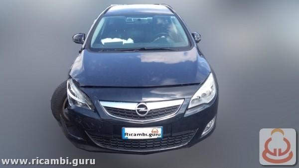 Opel Astra station del 2013