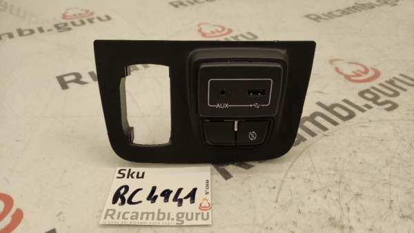 Presa Usb e Aux Alfa romeo giulietta