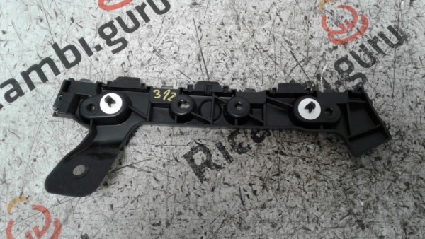 Supporto Paraurti Posteriore Destro Ford fiesta