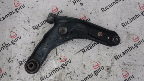 Trapezio Anteriore Sinistro Toyota yaris