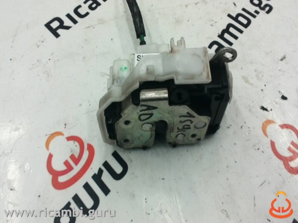 Serratura porta anteriore dx Alfa Romeo 159