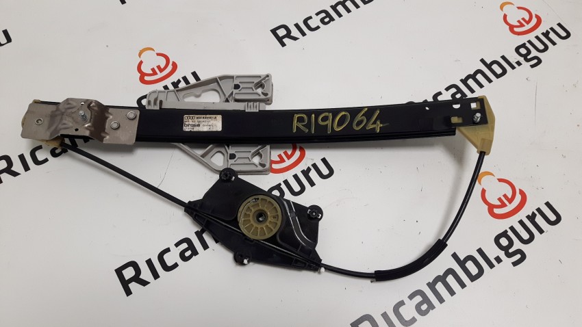 braccio del tergicristallo posteriore Audi Q3 8U 8U0955407 2.0TFSi