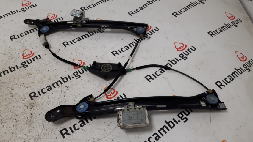 Serratura Porta Anteriore Sinistra per AUDI A3 (8P1) 2.0 TDI Ambiente 2 Serratura Porta Anteriore Sinistra per AUDI A3 (8P1) 2.0 TDI Ambiente 2