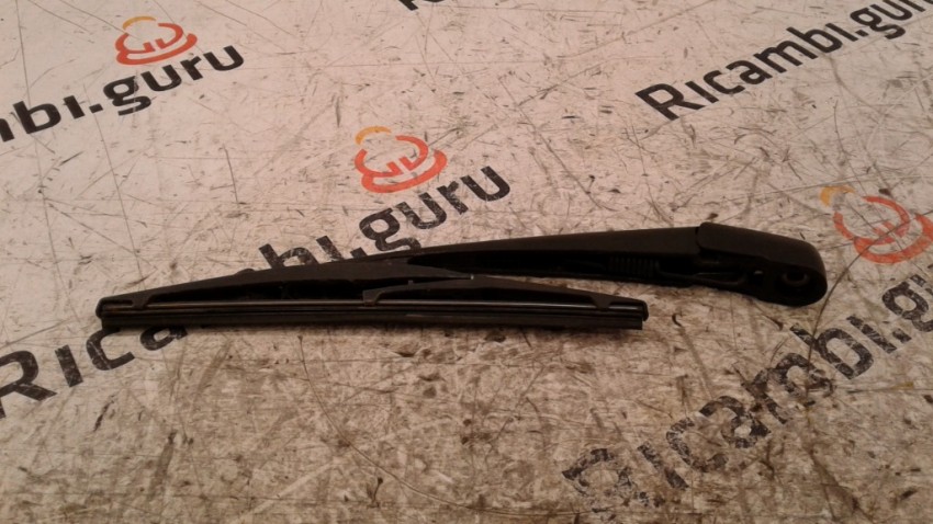 Coppia Spazzole Tergicristallo Compatibili Con FIAT SEDICI DAL 05/2006 IN POI 65 35 Cm Tergicristalli Per Parabrezza Anteriore Aero Flat Nuove