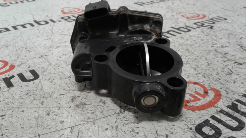 Febi Bilstein 102552 Corpo Farfallato Con Guarnizione | Elettrico 6 Pin | Per Dacia Logan, Renault Kangoo, Laguna