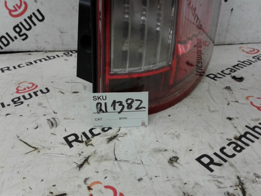 Lampadine fari posteriori per CITROEN C4 CACTUS a prezzi bassi