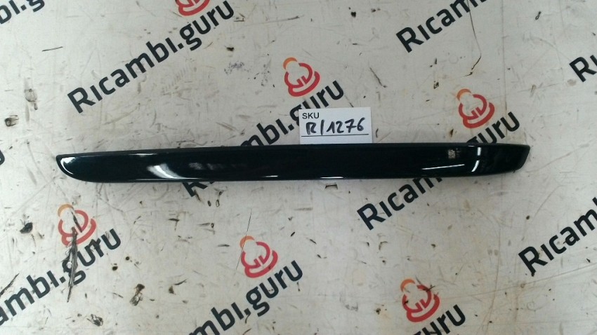 Equal Quality Modanatura Porta Anteriore Sinistra (Sx) Per VW Golf V - 2003-2008, Colore Nero, 5 Porte