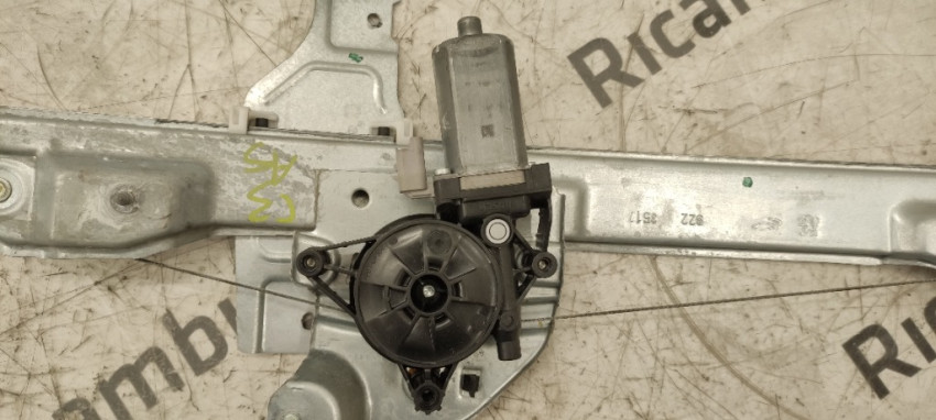 MOTORINO ALZACRISTALLO ANTERIORE SINISTRO - VOLKSWAGEN GOLF PLUS - ANNO