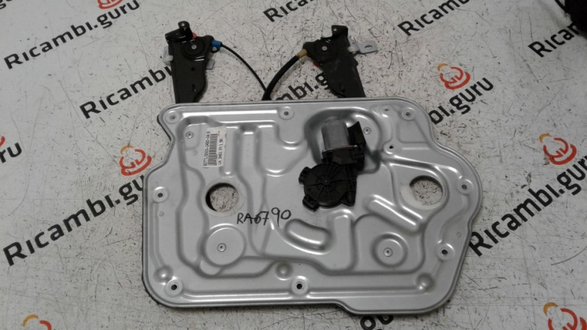 MOTORINO TERGICRISTALLO NISSAN QASHQAI | Ricambi Usati