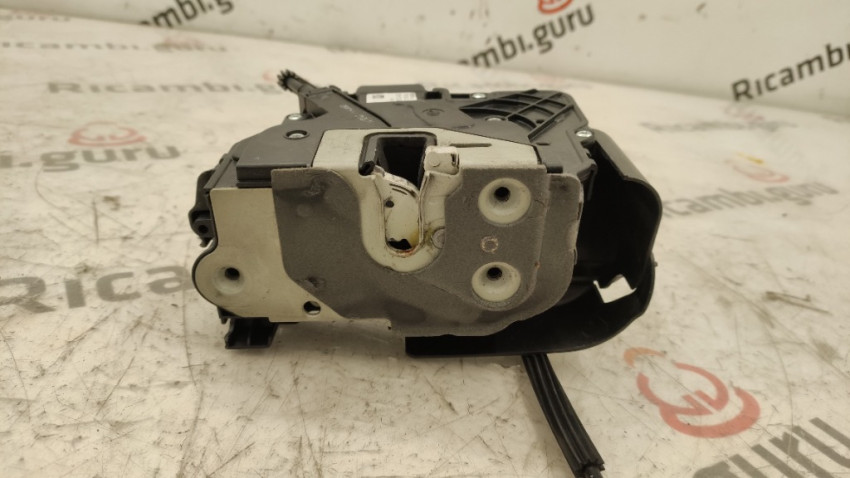 LT Easiyl 1 set di serrature per portiere auto con due chiavi 8A6AA22050LB 1757128 compatibile con Ford Fiesta MK7 2008-2012 LT Easiyl 1 set di serrature per portiere auto con due chiavi 8A6AA22050LB 1757128 compatibile con Ford Fiesta MK7 2008-2012