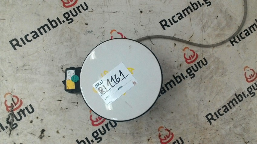 576376000P SPORTELLO SERBATOIO CARBURANTE ORIGINALE PIAGGIO Beverly 125 250 400 500