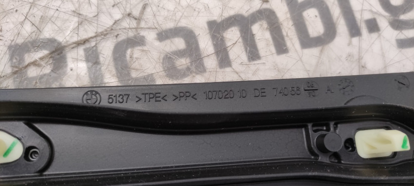 Set braccio e spazzola tergilunotto per BMW X1 F48 2015-2019