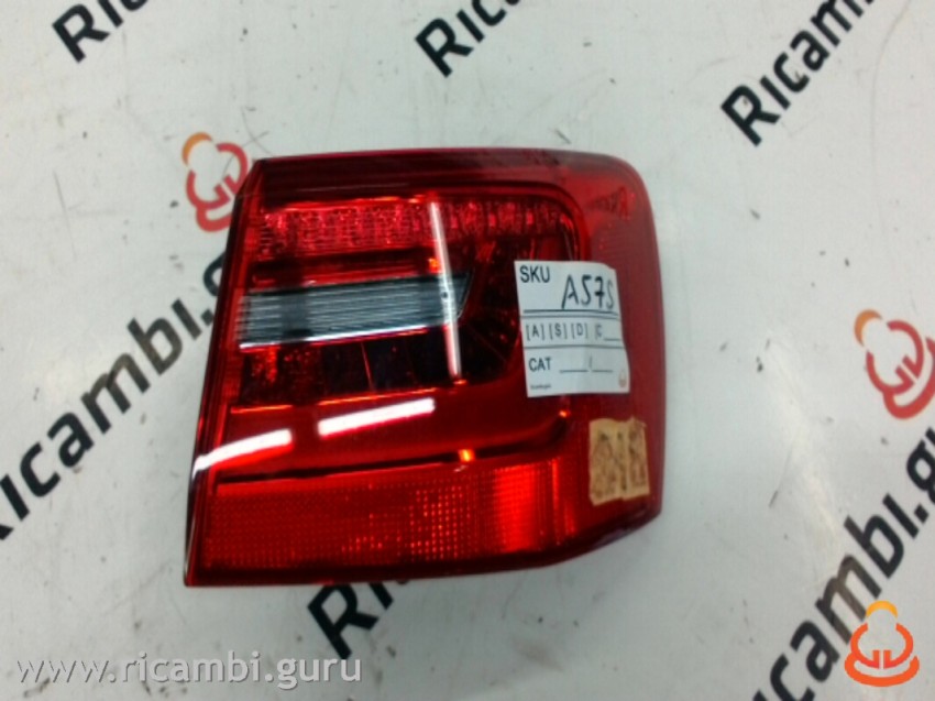 Faro Posteriore Destro (lato Passeggero) Per Mazda BT-50 2006-2009 – Ricambio Con Fanale Incluso – DERB