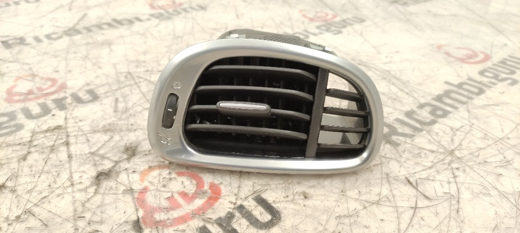 Bocchetta aria Sinistra Fiat 500 l