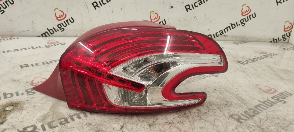 Fanale Posteriore Destro Peugeot 208
