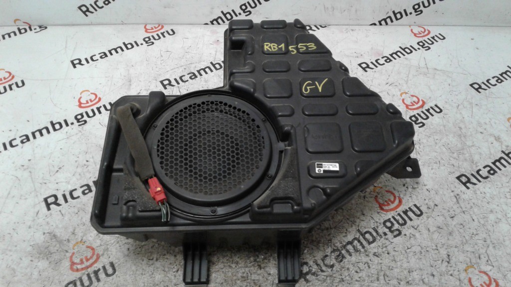 Subwoofer chrysler grand voyager