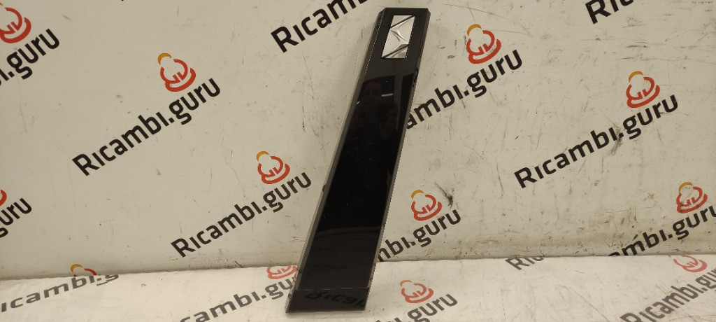 Modanatura Montante Sinistra Ds 4