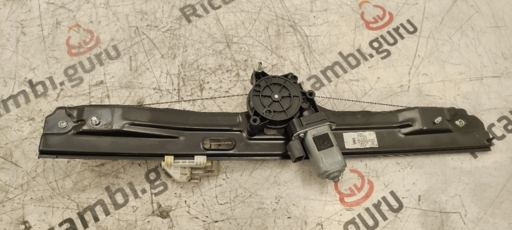 Motorino alzacristallo con Telaio Anteriore Destro Fiat 500 l