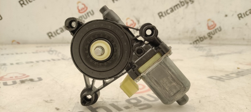 Motorino alzacristallo Anteriore Sinistro Audi a4
