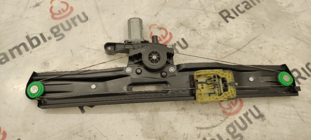 Motorino alzacristallo con Telaio Anteriore Sinistro Fiat tipo