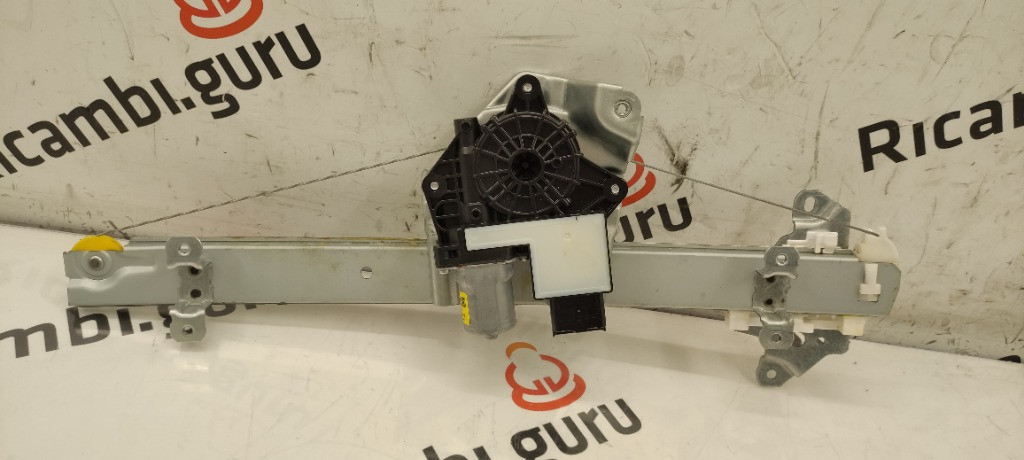Motorino alzacristallo con Telaio Anteriore Sinistro Nissan juke