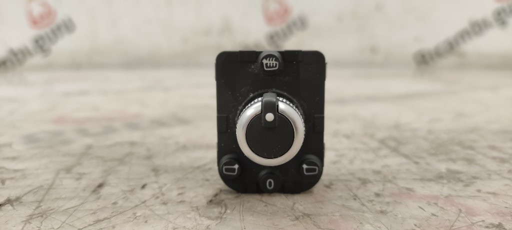 Pulsantiera Regolazione Retrovisori Audi q2