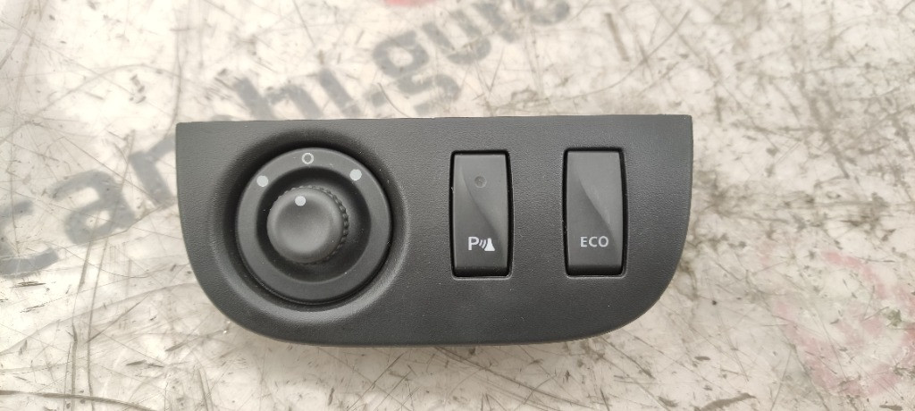 Pulsantiera Regolazione Retrovisori Dacia sandero