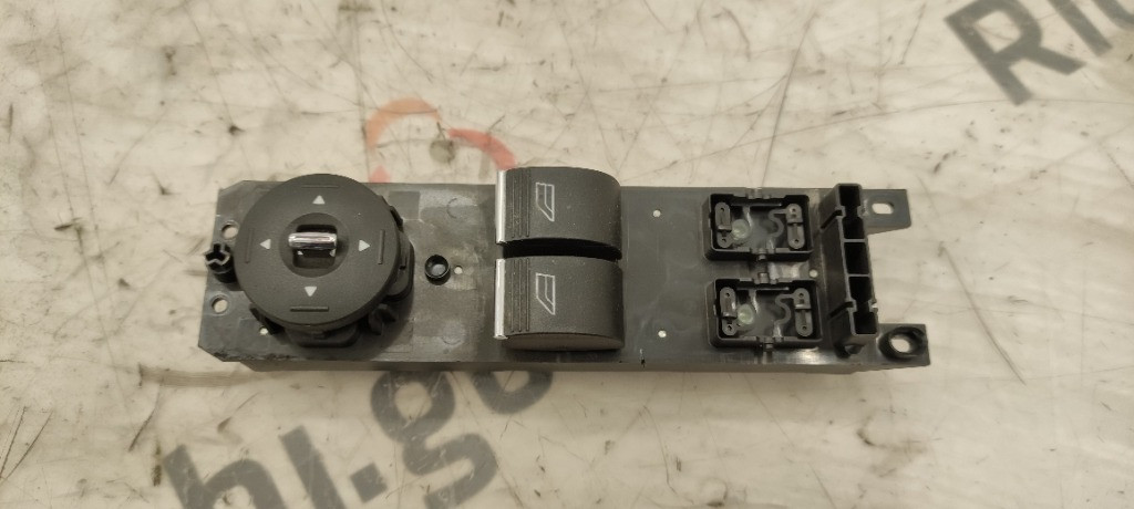 Pulsantiera Alzacristalli Anteriore Sinistra Ford fiesta