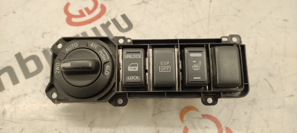 Pulsantiera Controllo Trazione Nissan pathfinder