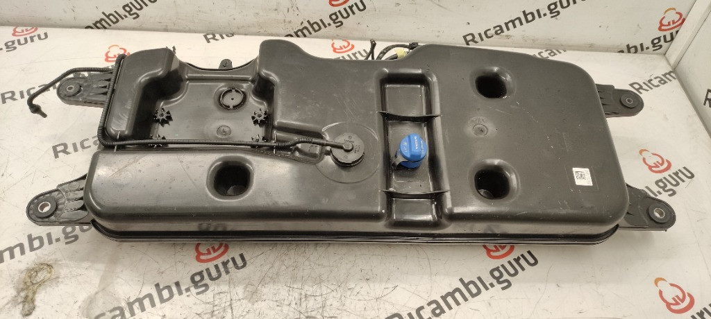 Serbatoio AdBlue Volvo v40