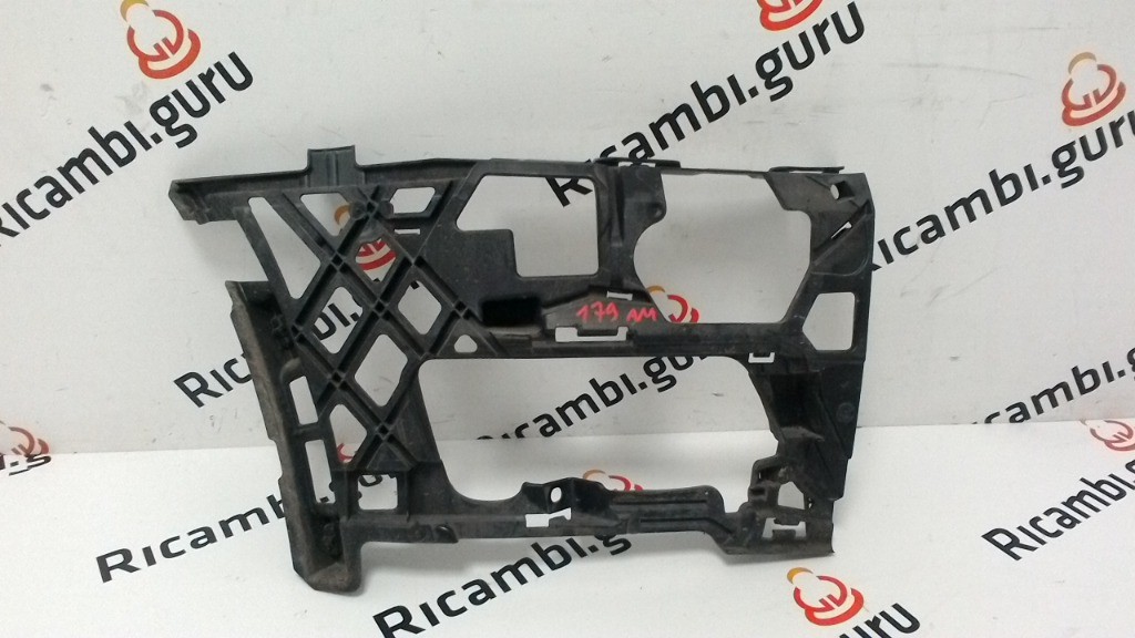 Supporto Paraurti Anteriore Destro Volkswagen golf 7