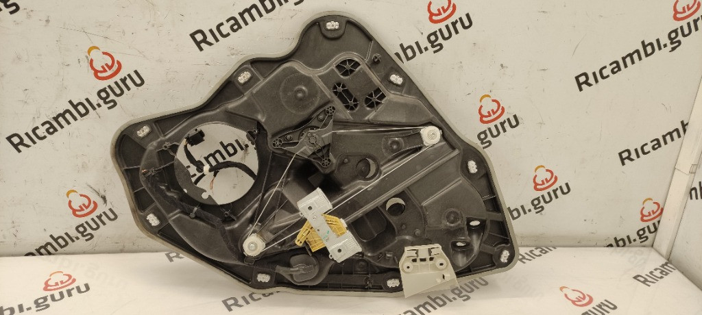 Telaio alzacristallo Posteriore Sinistro Fiat 500 x