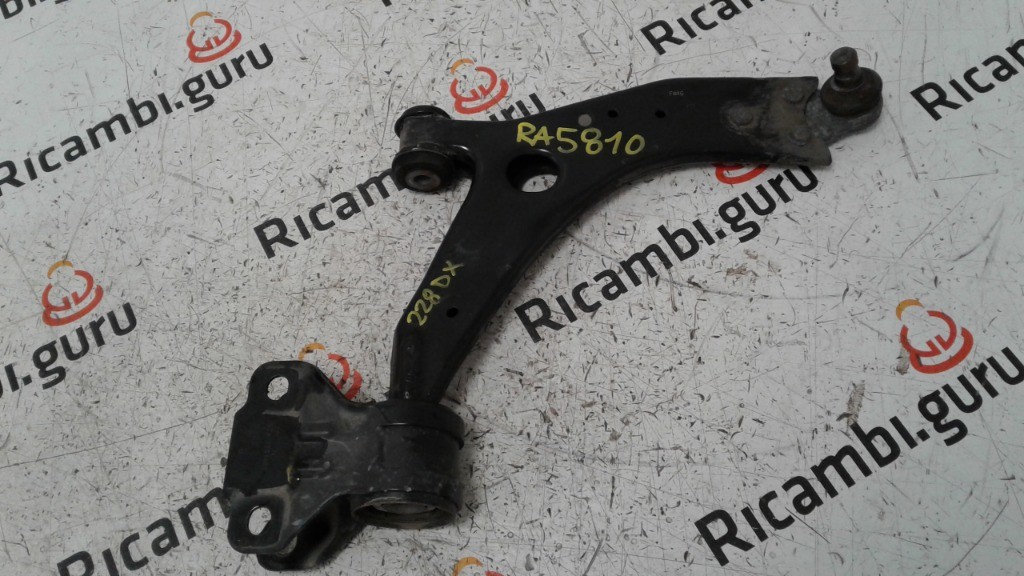 Trapezio Anteriore Destro Ford focus