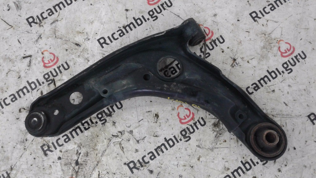 Trapezio Anteriore Destro Toyota yaris