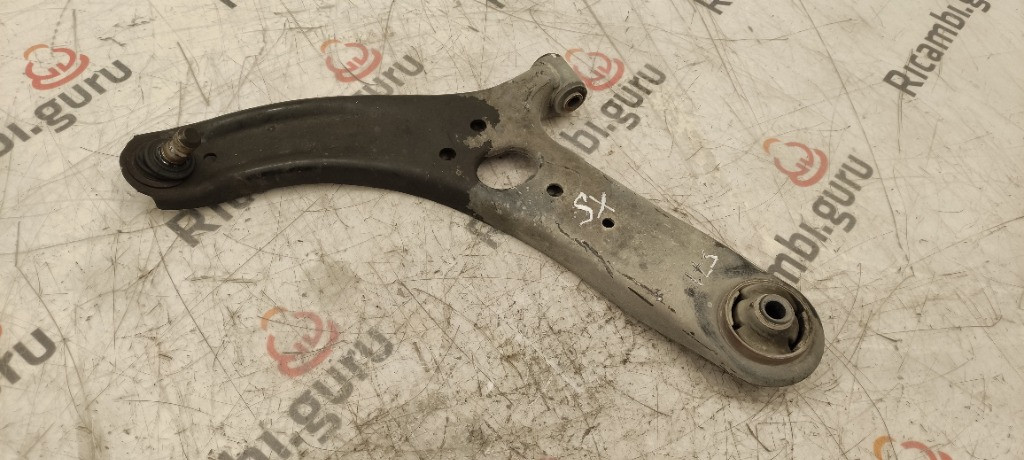 Trapezio Anteriore Sinistro Kia rio
