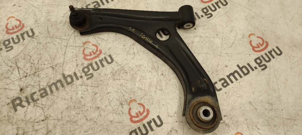 Trapezio Anteriore Sinistro Suzuki ignis