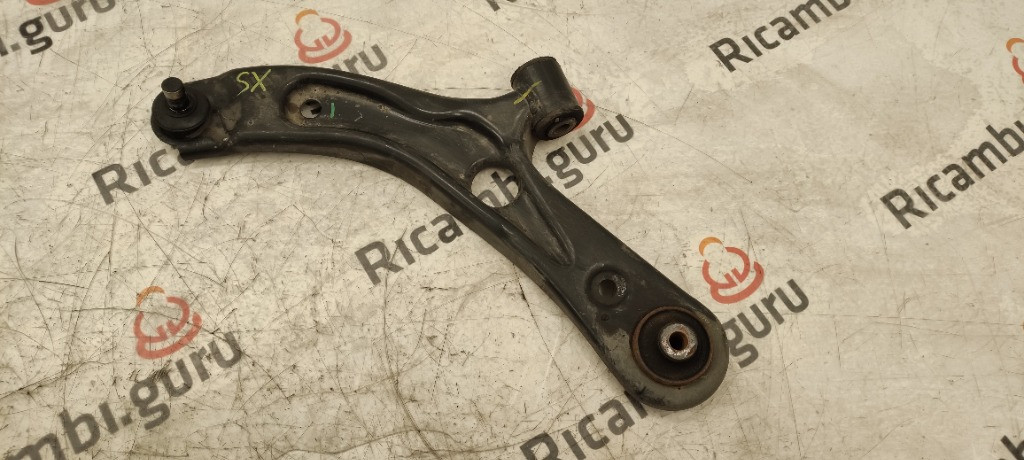 Trapezio Anteriore Sinistro Opel agila b