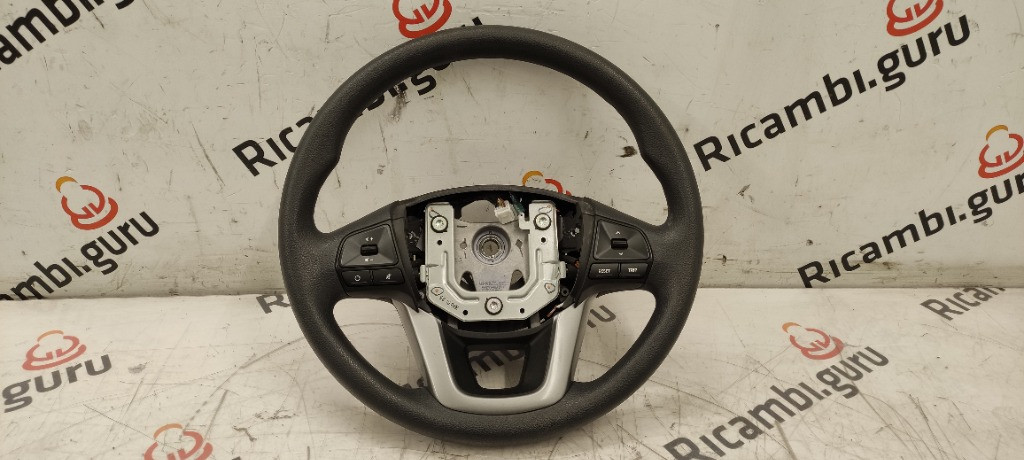 Volante Kia rio